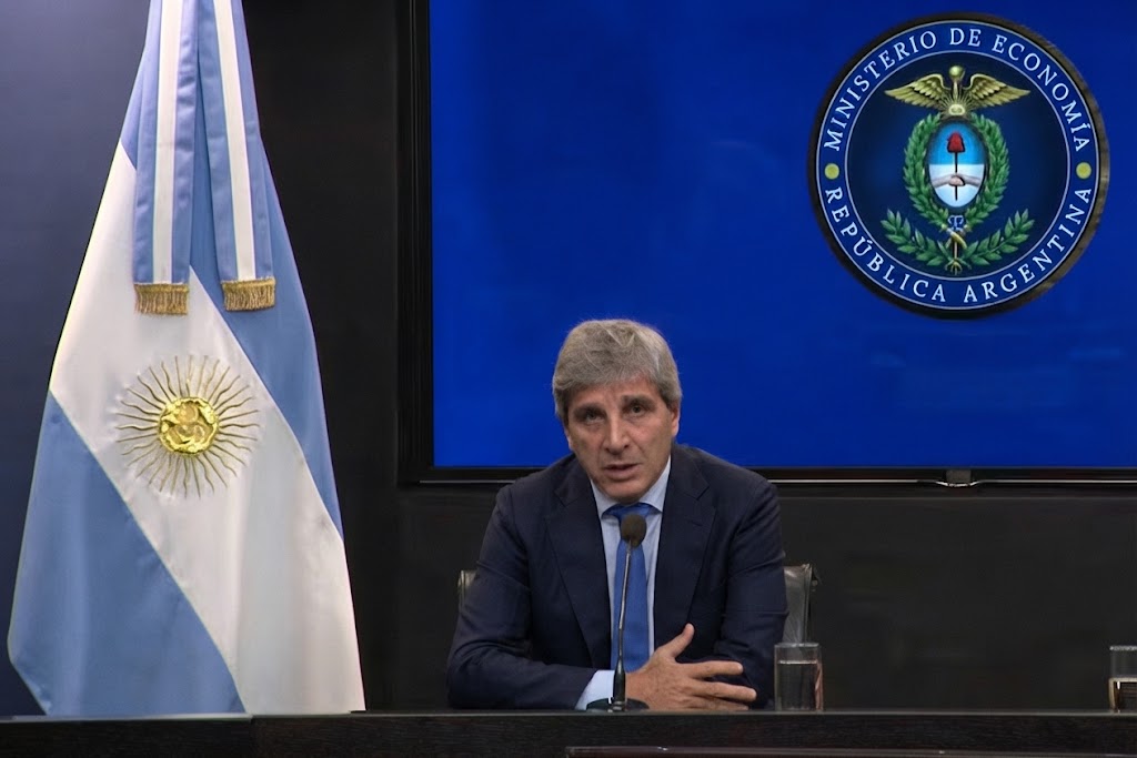 El Gobierno flexibilizó el crédito en dólares para empresas y busca movilizar casi US$7.000&nbsp;millones