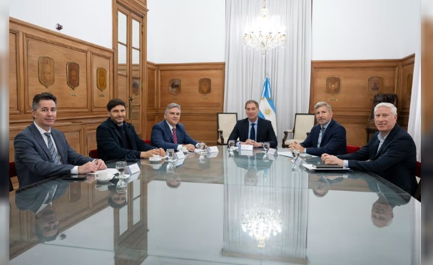 Diego Santilli recibió en Casa Rosada a Rogelio&nbsp;Frigerio,