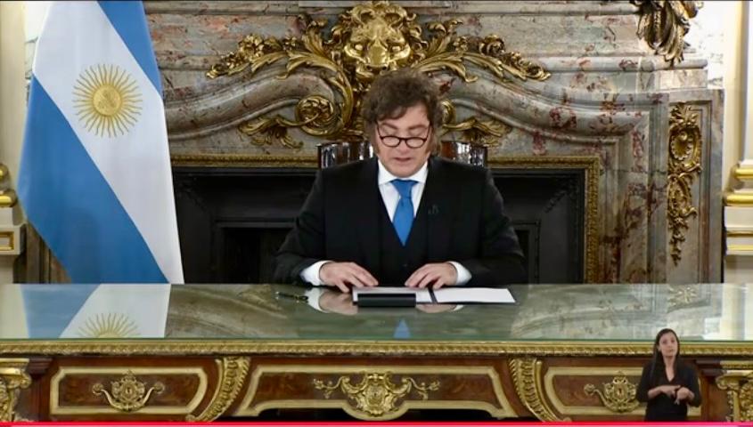 «Las Malvinas son argentinas»: Milei le declaró la guerra económica al Reino Unido y a las empresas que se metan en las&nbsp;Islas